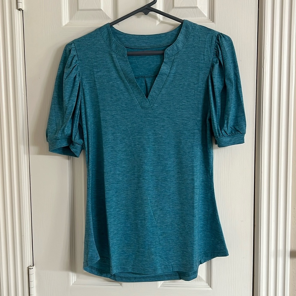 Women’s V Neck Blouse - NWOT - Small